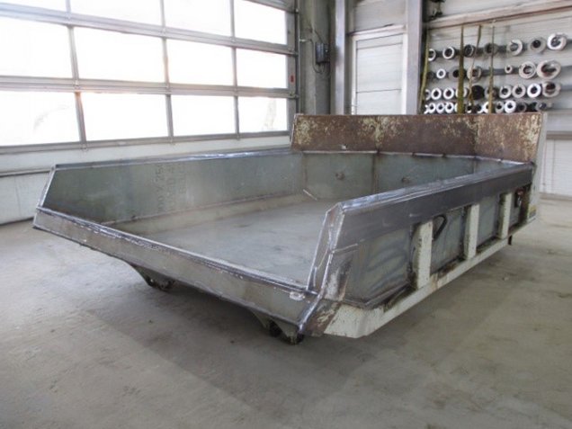 Dumper-Mulde auskleiden Dumper-Mulde auskleiden, Hardox Stahl verkleiden, Mulde verstärken, Dumper Mulde verstärken, Dumper revidieren, Mulde revidieren