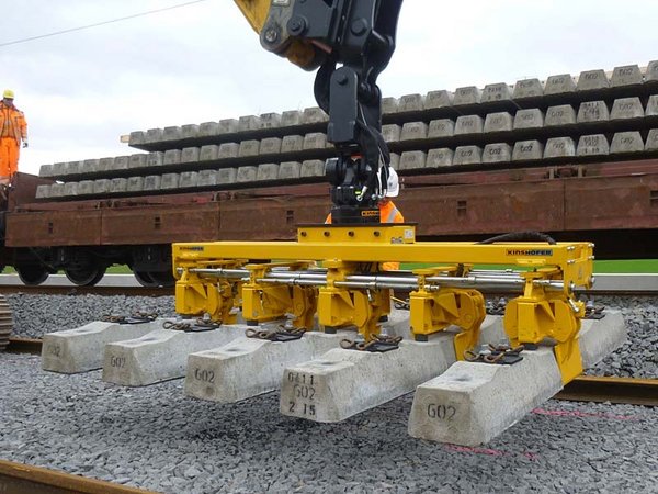 Zweiwegeanbaugeräte Kinshofer RUS05 Bahnhschwellenleger